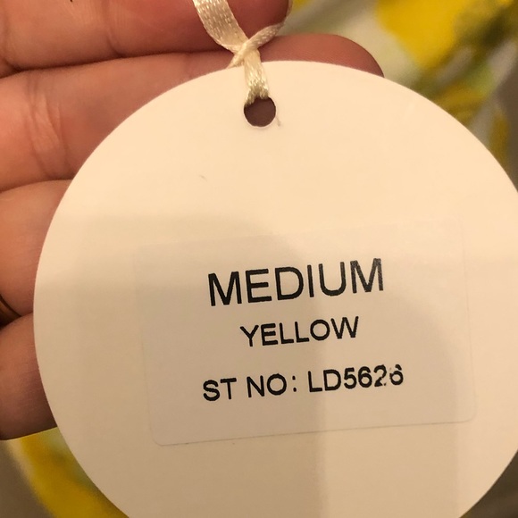 COPY - COPY - 🤩🤩NWT LUXXEL MEDIUM CROSSBODY FLORA… - Picture 5 of 7